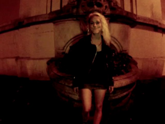 Le premier casting X d'une parisienne blonde et pas timide